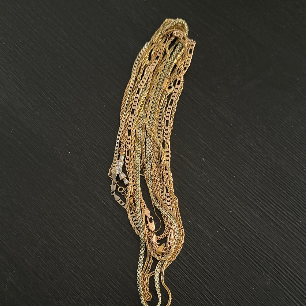 Elegant Gold Chain Necklace